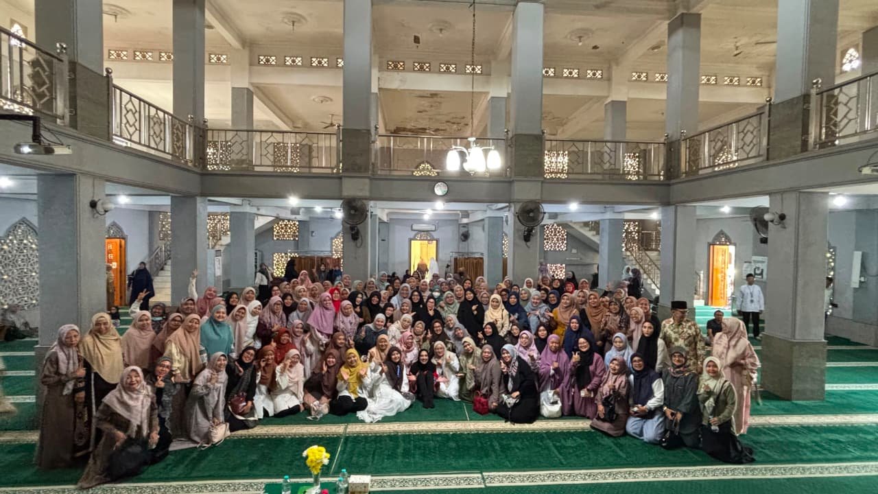 Seminar Parenting With Shahnaz Haqque